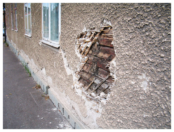 brokenwall.jpg